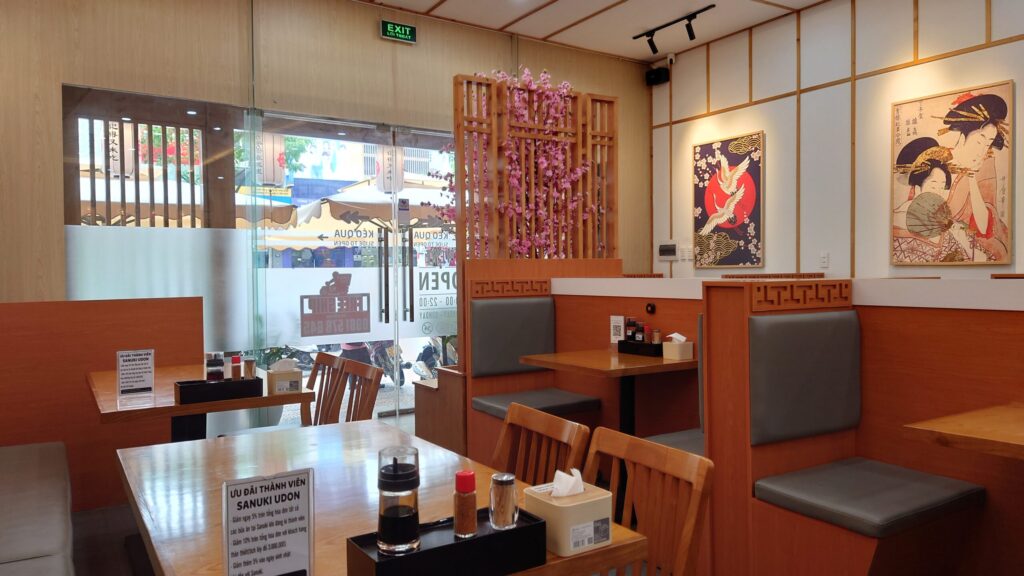 ダナンのSanuki Udonの店内