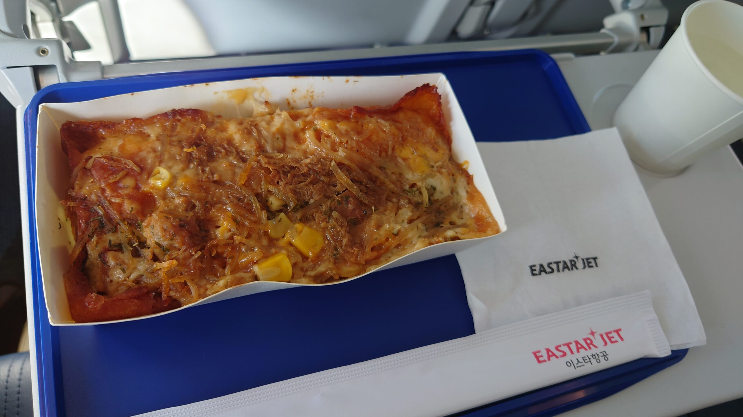 イースター航空機内食