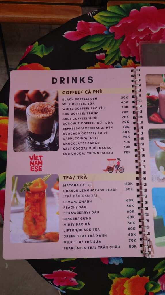 トレインストリートのカフェのメニュー表