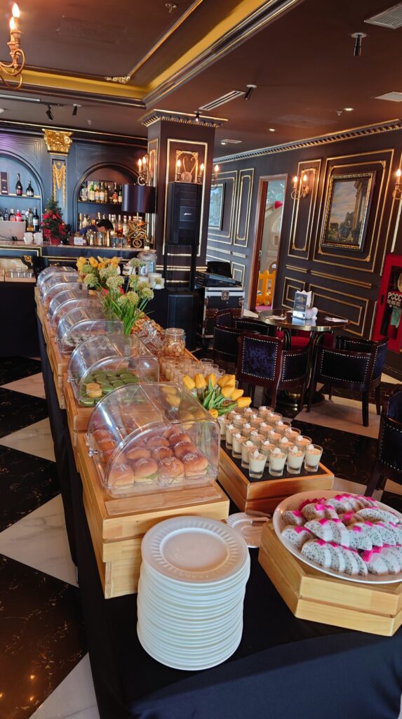 モナークホテルダナンのアフタヌーンティー