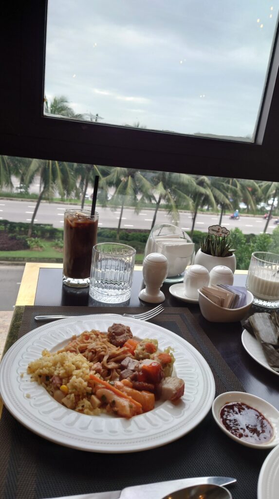 モナークホテルダナンの朝食