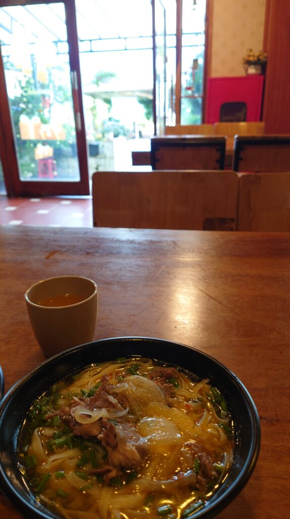 朝食のフォーの画像